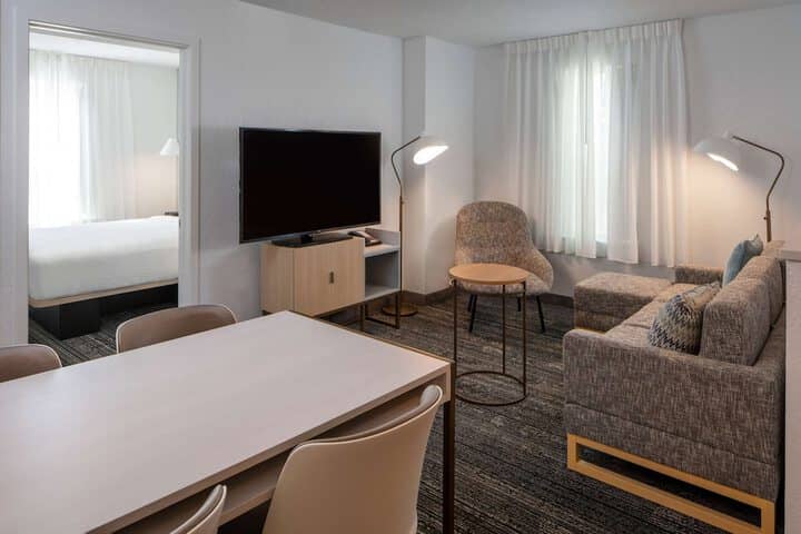 Room 8 of 29